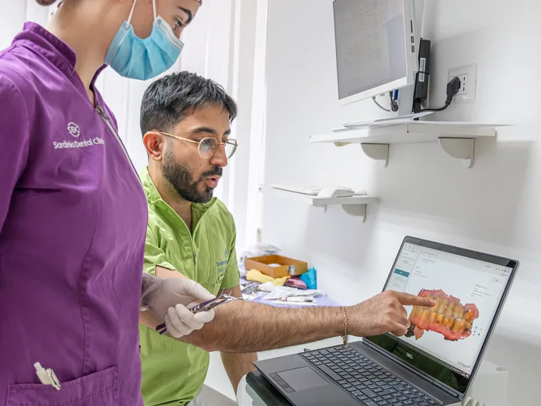 Consulenza e anteprima · estetica dentale a Olbia